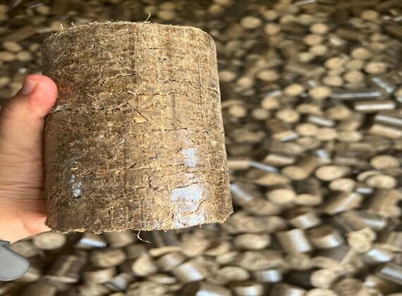 Sumayya Energy offers High-efficiency commercial solar panels for sustainable energy and cost savings in India